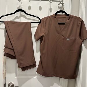Figs FormX Brown V-Neck Scrub Set - Top & Pants
